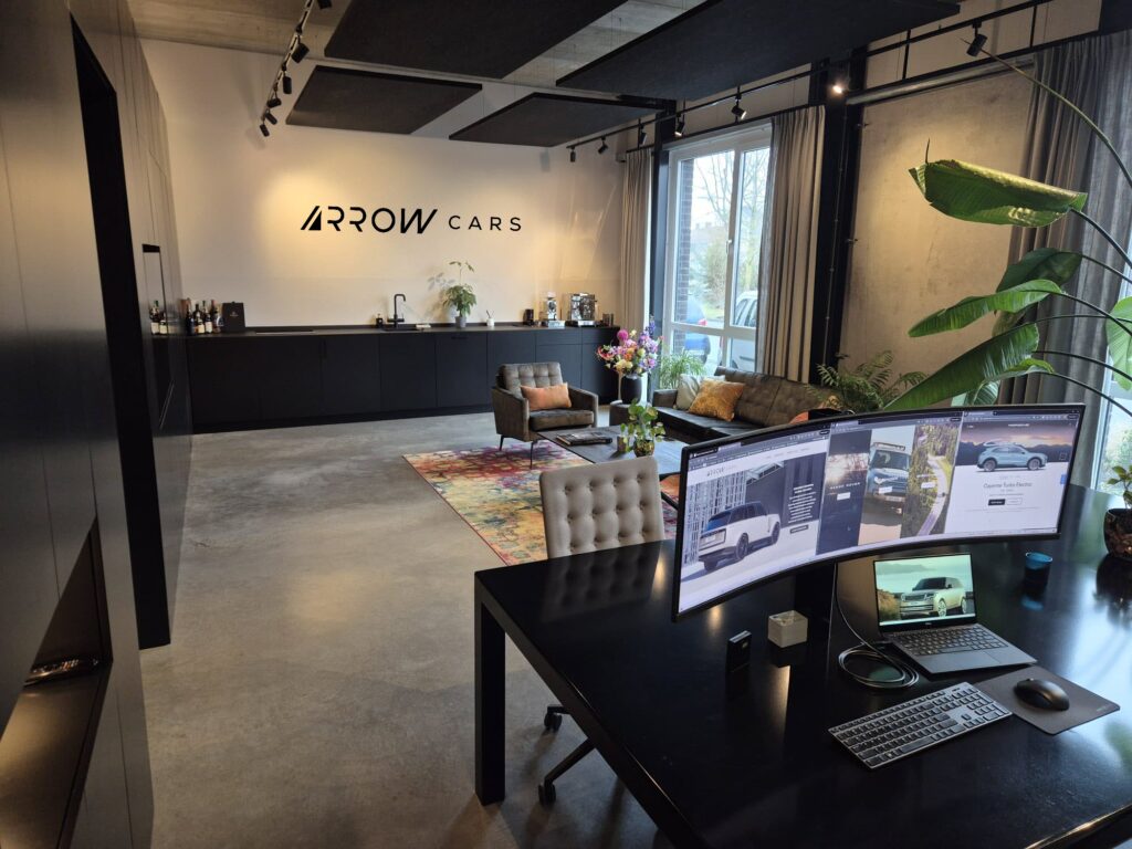 About Us – Arrow Cars